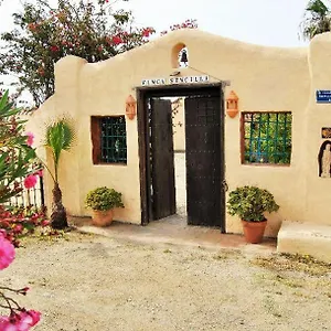  Hostal Sencilla